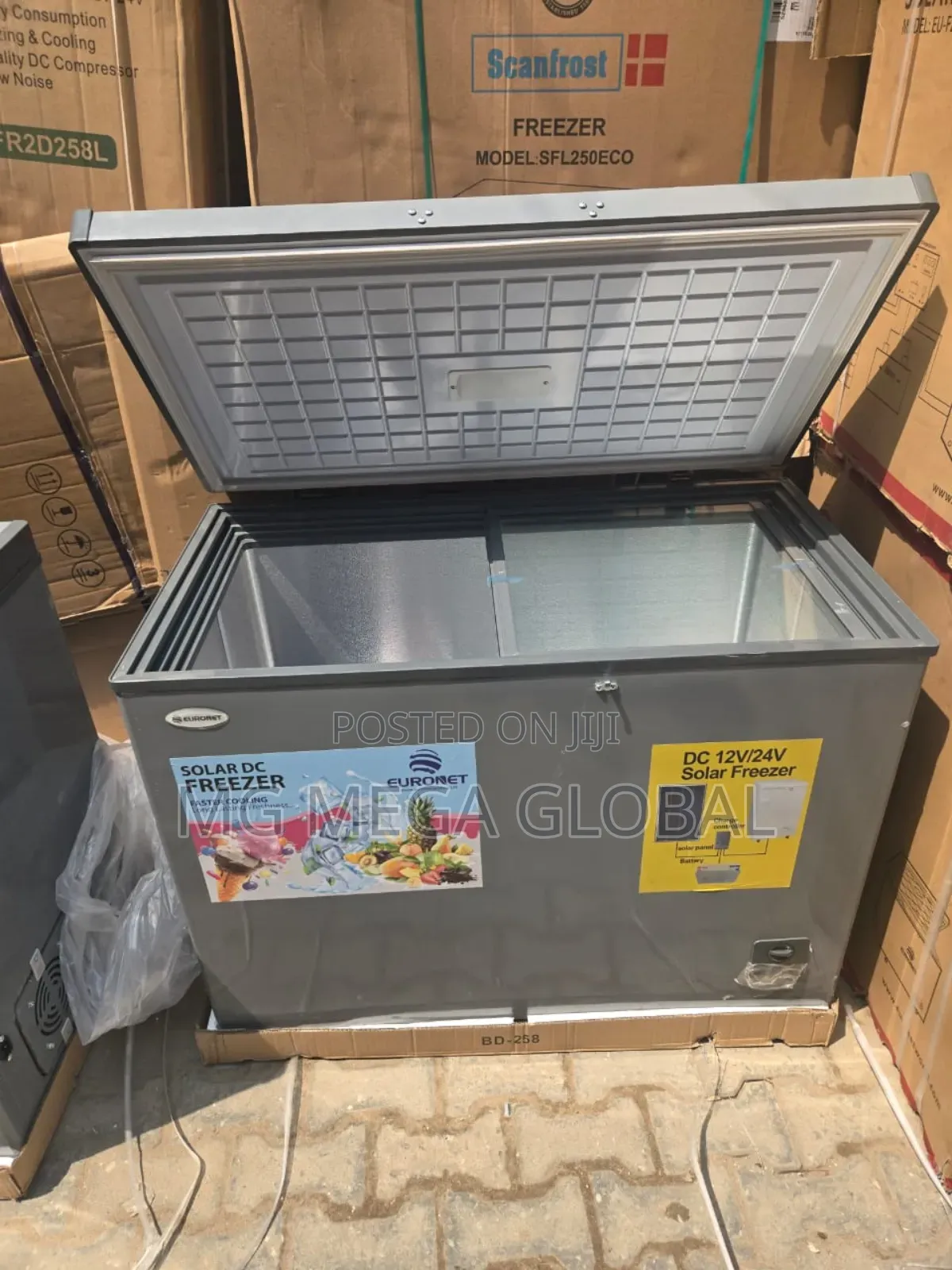 Euronet 300l Solar Freezer