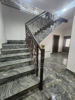 9bdrm Duplex in Life Camp for rent
