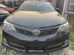 Toyota Camry SE 4dr Sedan (2.5L 4cyl 6A) 2012 Black