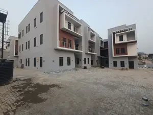 4bdrm Townhouse / Terrace in Mabushi for rent