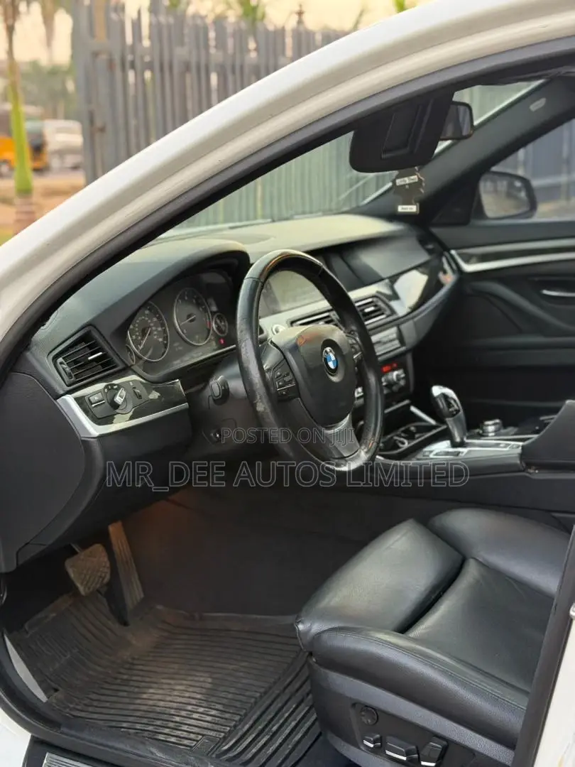 BMW 528i 2012 White