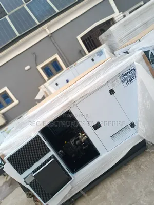 √ 100kva Perkins Soundproof Generator England 