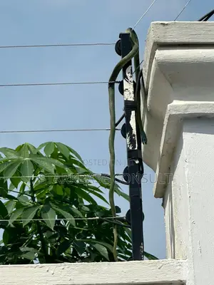 Security Electric Fence (Shock and Alarm Trigger Devices)