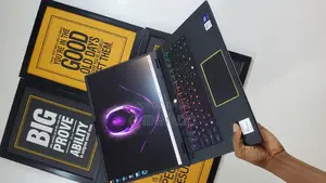 Laptop Alienware M16 R2 32GB Intel Core Ultra 7 SSD 1T