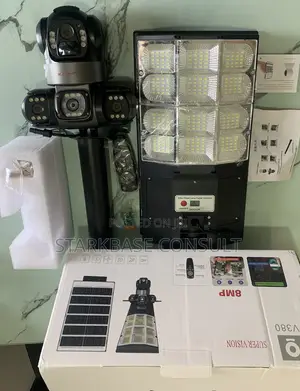 Solar Camera Of 3lenses With Solar Light