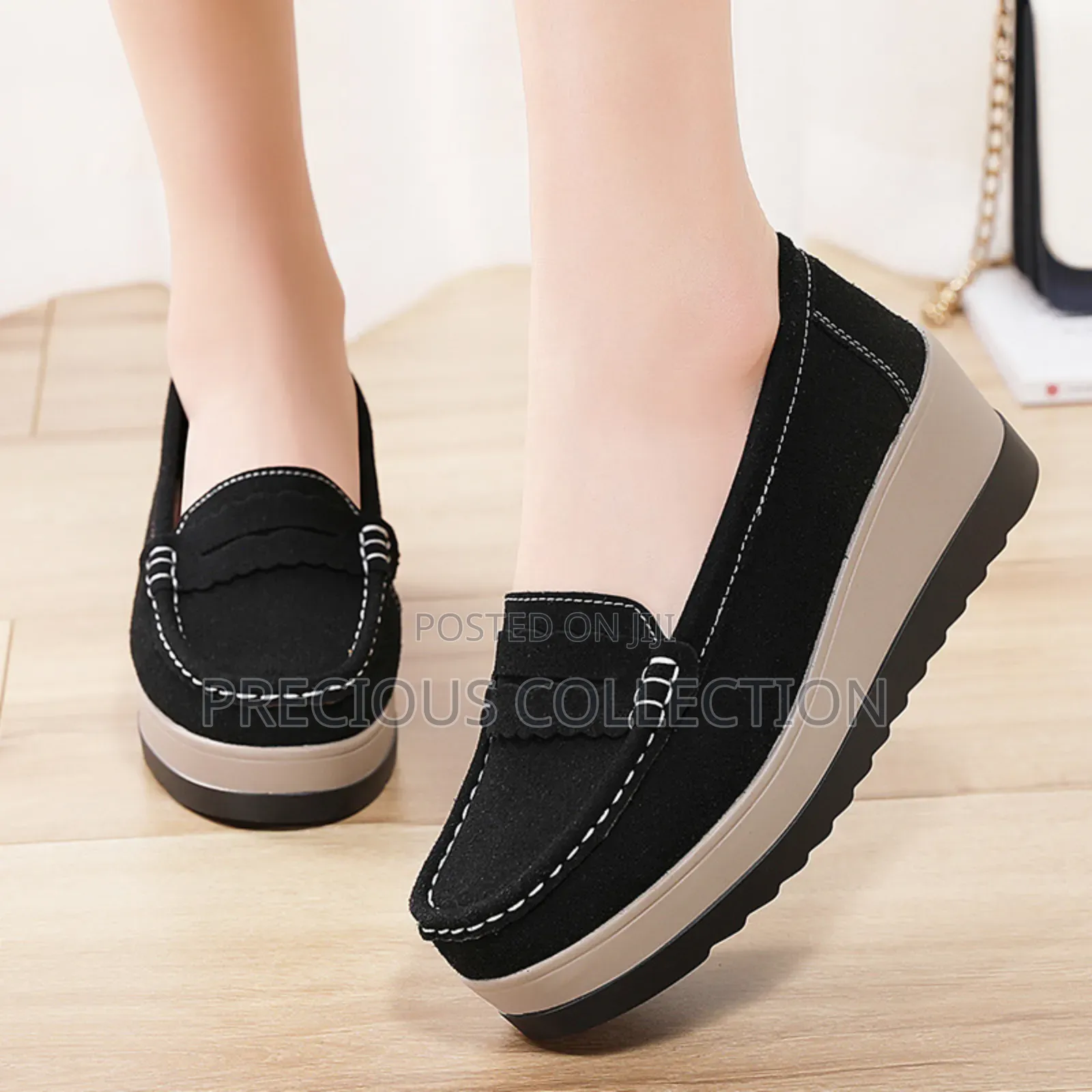 Ladies Pull on Double Sole Suede Shoe