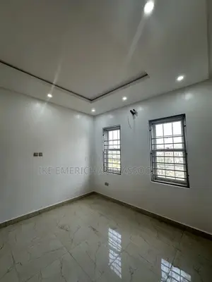 3bdrm Block of Flats in Kaura for rent