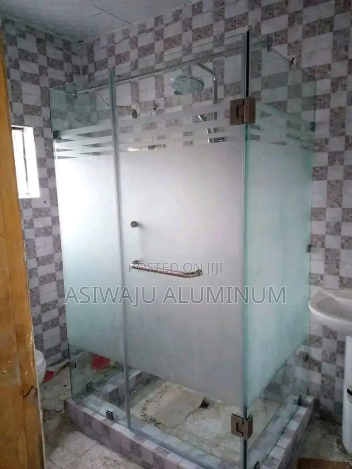 Sawyer Cubicle Glass Installation