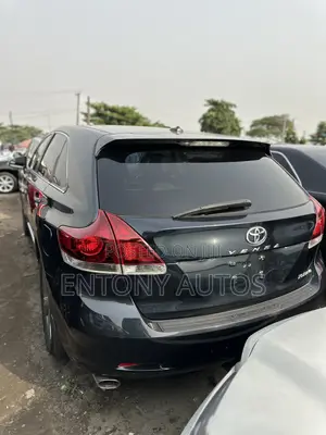 Toyota Venza XLE AWD V6 2013 Gray