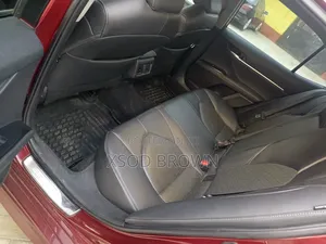 Toyota Camry XSE FWD (2.5L 4cyl 8AM) 2018 Black