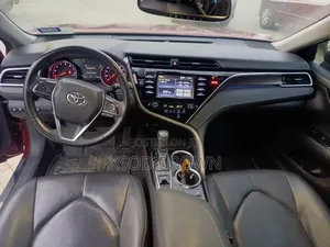 Toyota Camry XSE FWD (2.5L 4cyl 8AM) 2018 Black