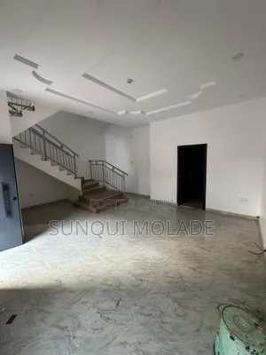 4bdrm Townhouse / Terrace in Ikota for rent