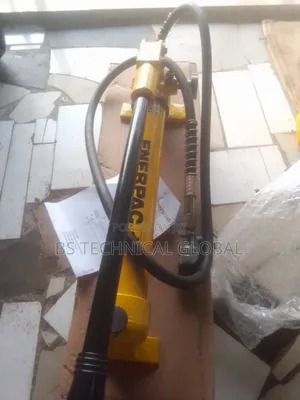 Enerpac Pump 10,000 Pis With Hose