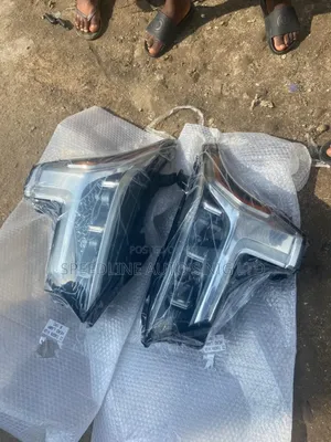 Complete Head Lamp Toyota Tundra 2023/2024