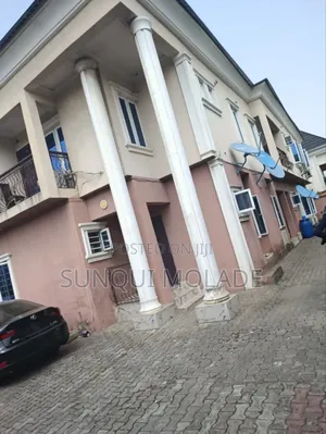3bdrm Block of Flats in Osolo Way for sale