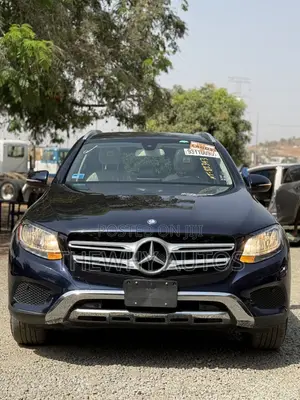 Mercedes-Benz GLC-Class 2017 Blue