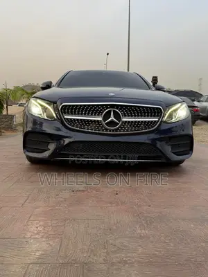 Mercedes-Benz E300 2017 Black