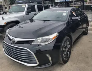 Toyota Avalon XLE Premium Sedan FWD (3.5L 6cyl 6A) 2017 Black