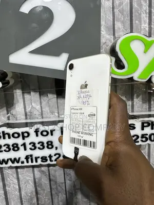 Apple iPhone XR 128 GB White