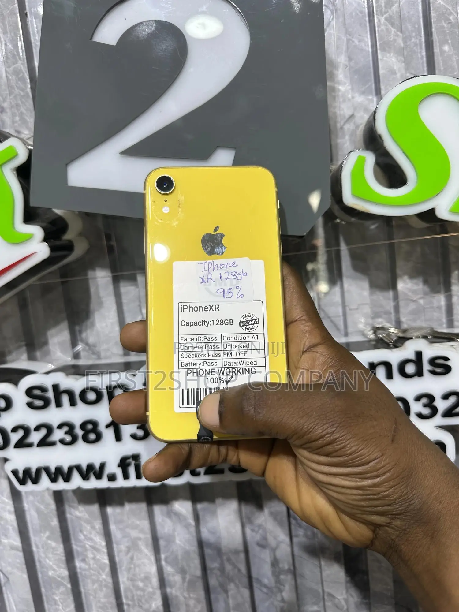 Apple iPhone XR 128 GB Yellow