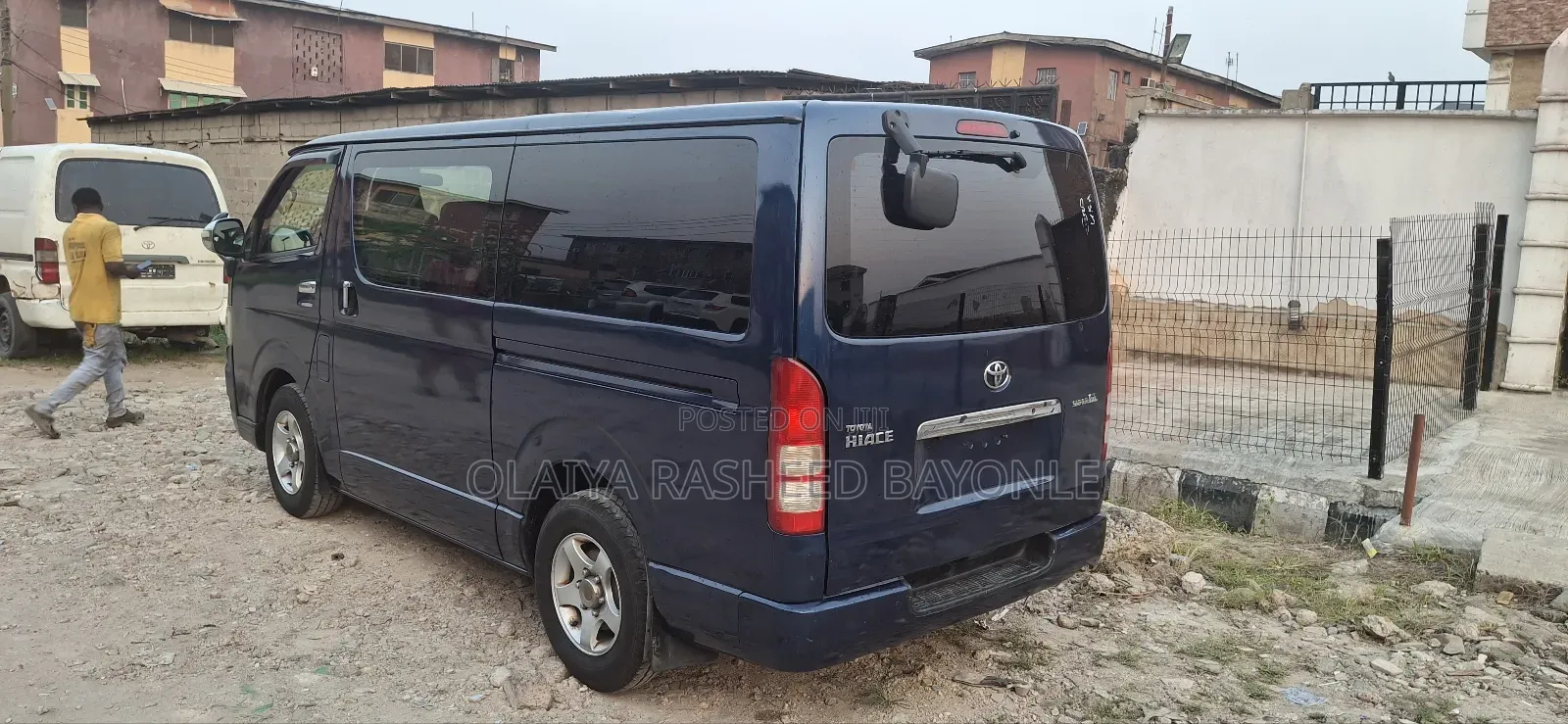 Toyota HiAce 2013 Blue