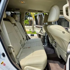 Lexus GX 460 Luxury 2015 White