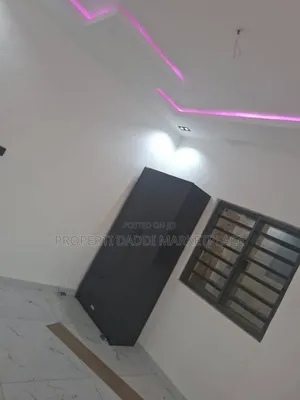 2bdrm Block of Flats in New London Estate, Baruwa for rent