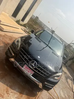 Mercedes-Benz M Class ML350 4MATIC 4dr SUV AWD (3.5L 6cyl 7A) 2014