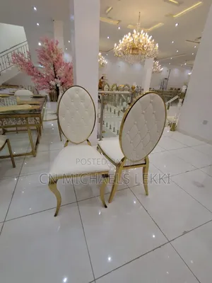 Vip Button Chair