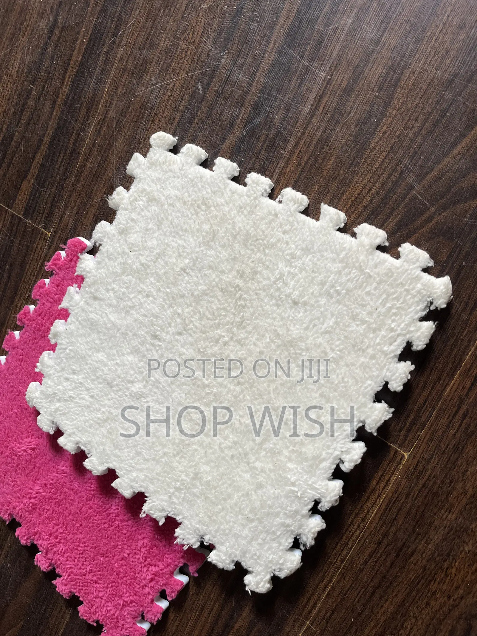 Carpet Tiles Easy to Install Without Glue and Tools
