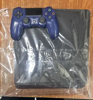 Uk Used Ps4 Slim With 10 Games and 1 Controller