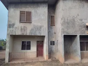 7bdrm Duplex in Ajoda Estate, Oluwo for rent