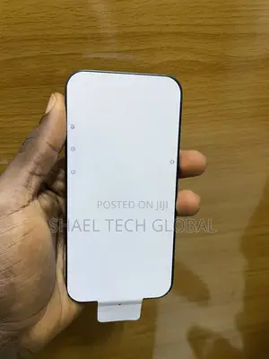 Apple iPhone 13 128 GB