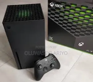 Xbox Series X With One Wireless Pad