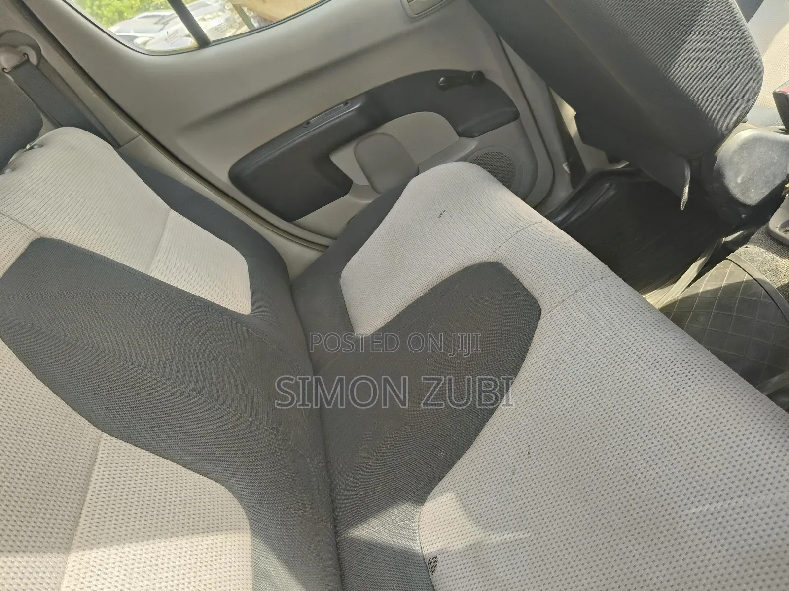 Mitsubishi L200 2014 White