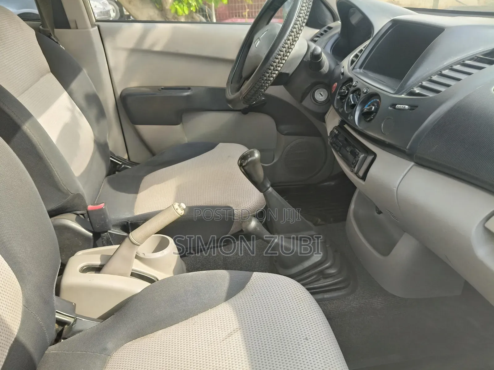 Mitsubishi L200 2014 White