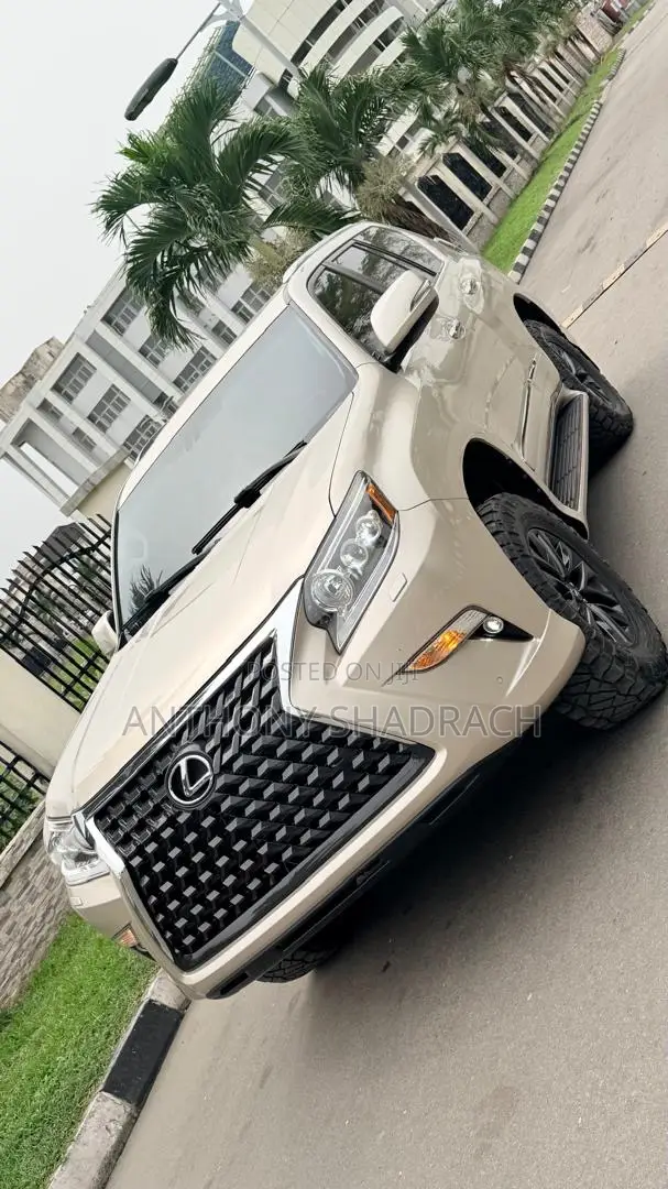 Lexus GX 460 Luxury 2016 Gold
