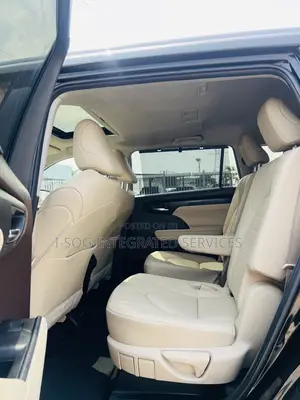 Toyota Highlander XLE 2022 Black