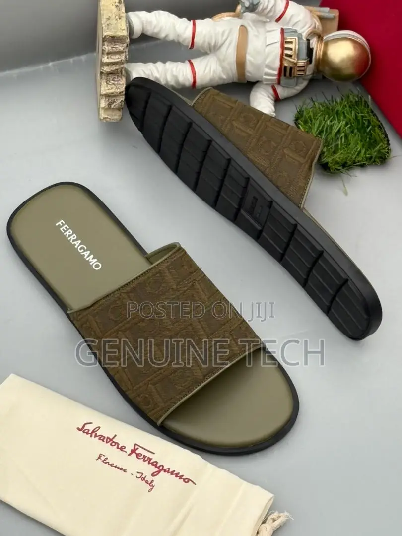 High Quality Ferragamo Slippers