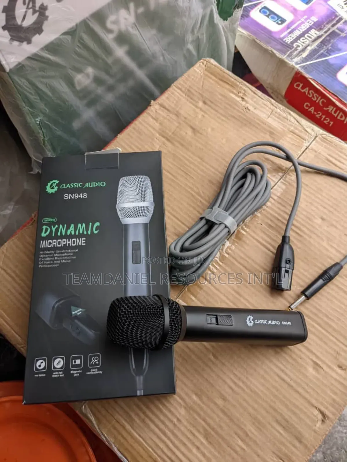 Dynamic Microphone