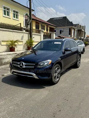Mercedes-Benz GLC-Class 2016 Blue