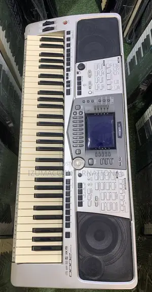 Quality Yamaha PSR-2000 Keyboard-Powerful Sound, Great Condition