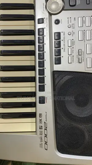 Quality Yamaha PSR-2000 Keyboard-Powerful Sound, Great Condition