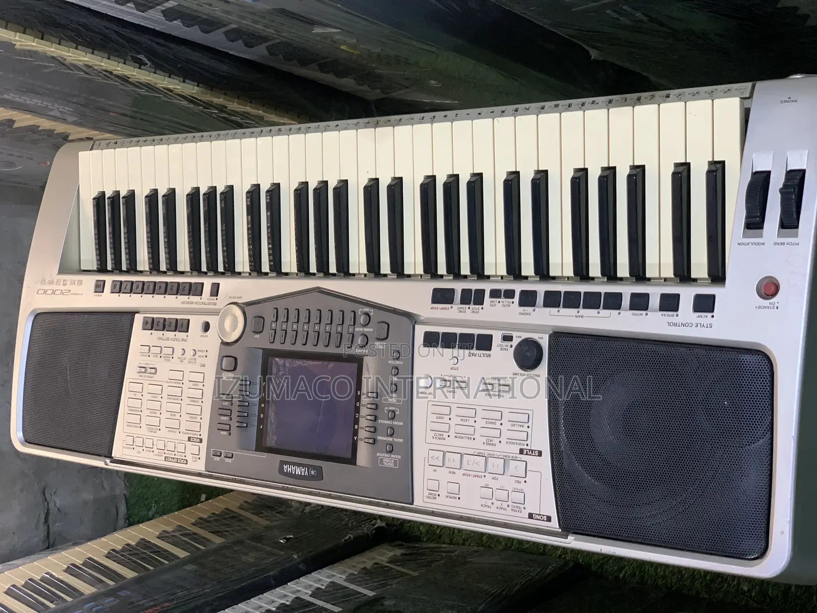 Quality Yamaha PSR-2000 Keyboard-Powerful Sound, Great Condition