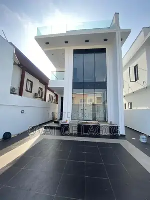 5bdrm Duplex in Ikota for sale
