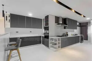 Luxury 3 Bedroom All en-Suite Waterfront