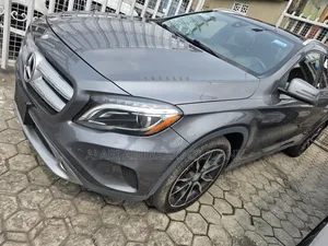 Mercedes-Benz GLA 250 2017 Gray