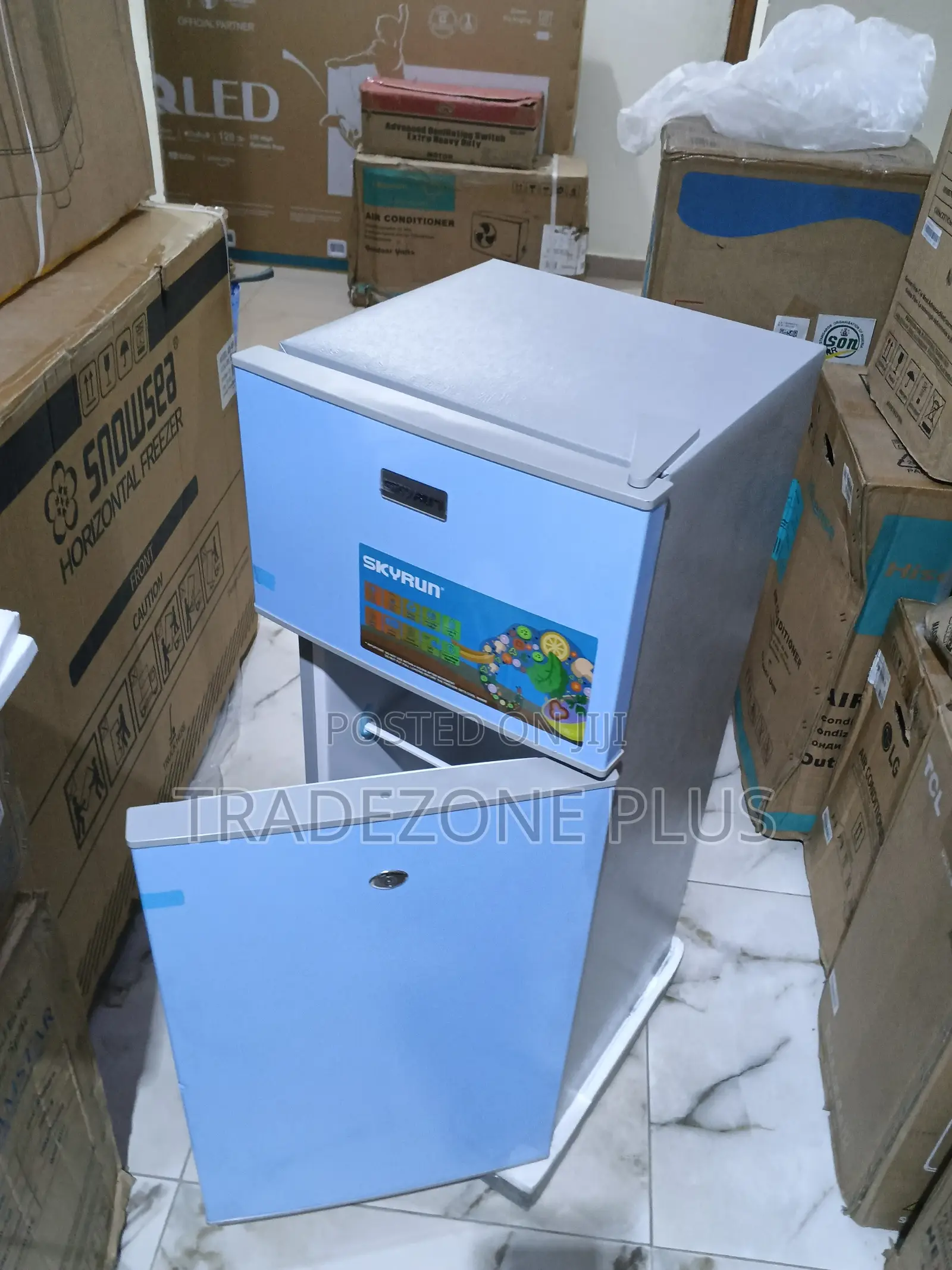 BCD-108j Space Saving Top Freezer Refrigerator