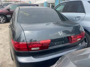 Honda Accord Automatic 2005 Gray