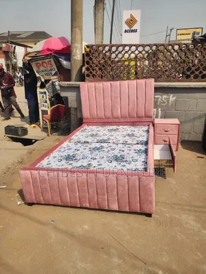 Standard Queen Size Bed Stand
